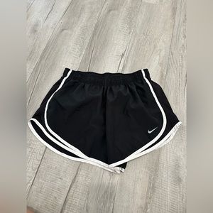 Nike shorts black size large